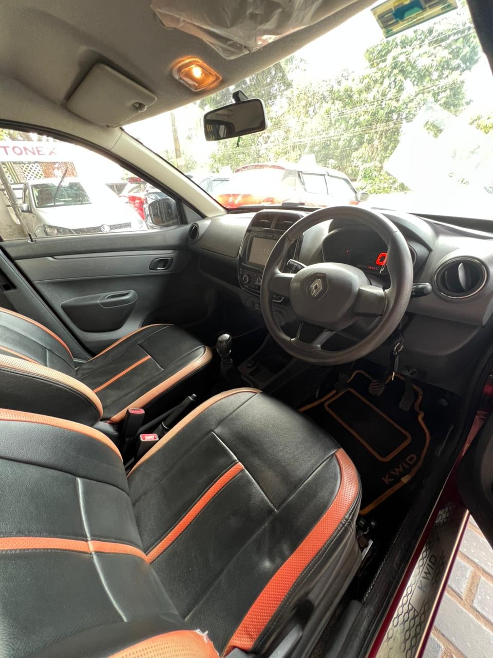 Kwid image 16 Kwid image 16