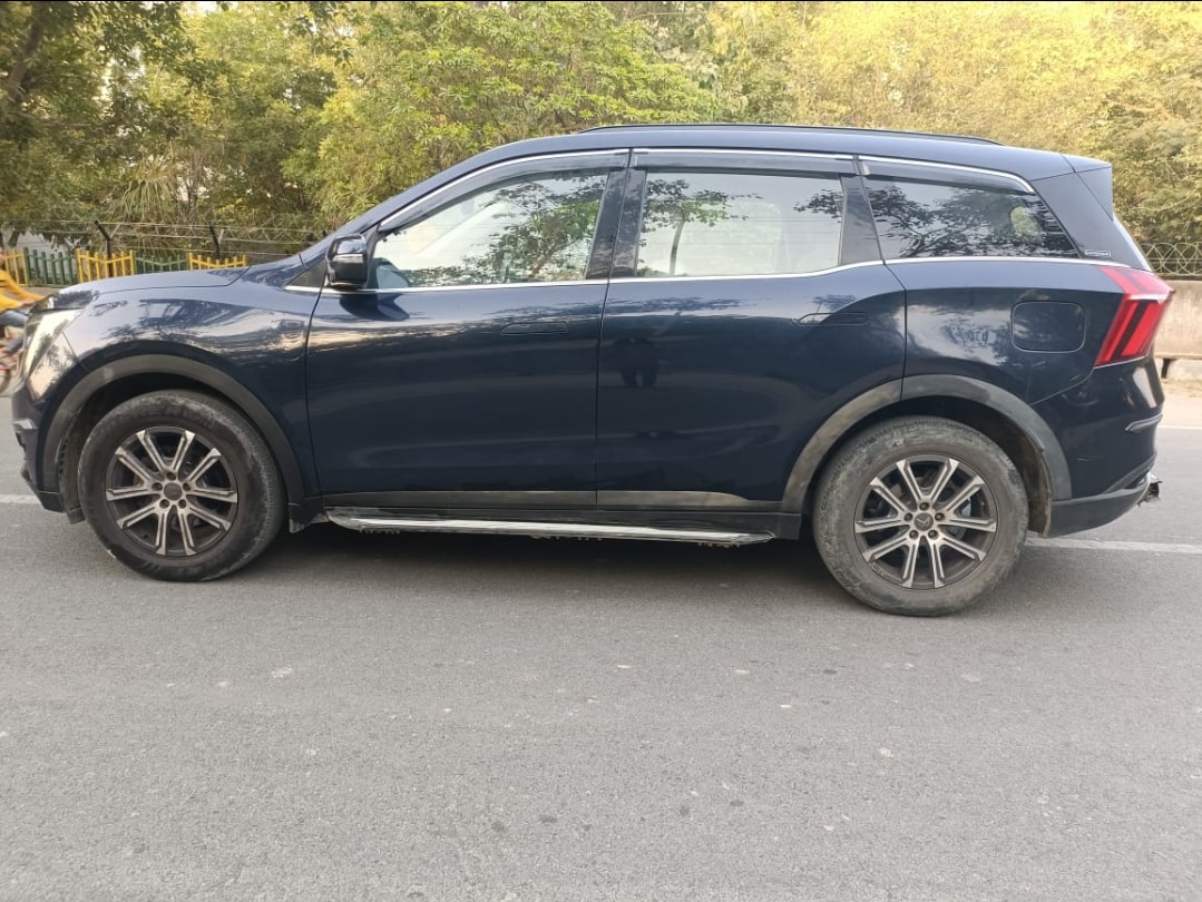 XUV700 image 2 XUV700 image 2