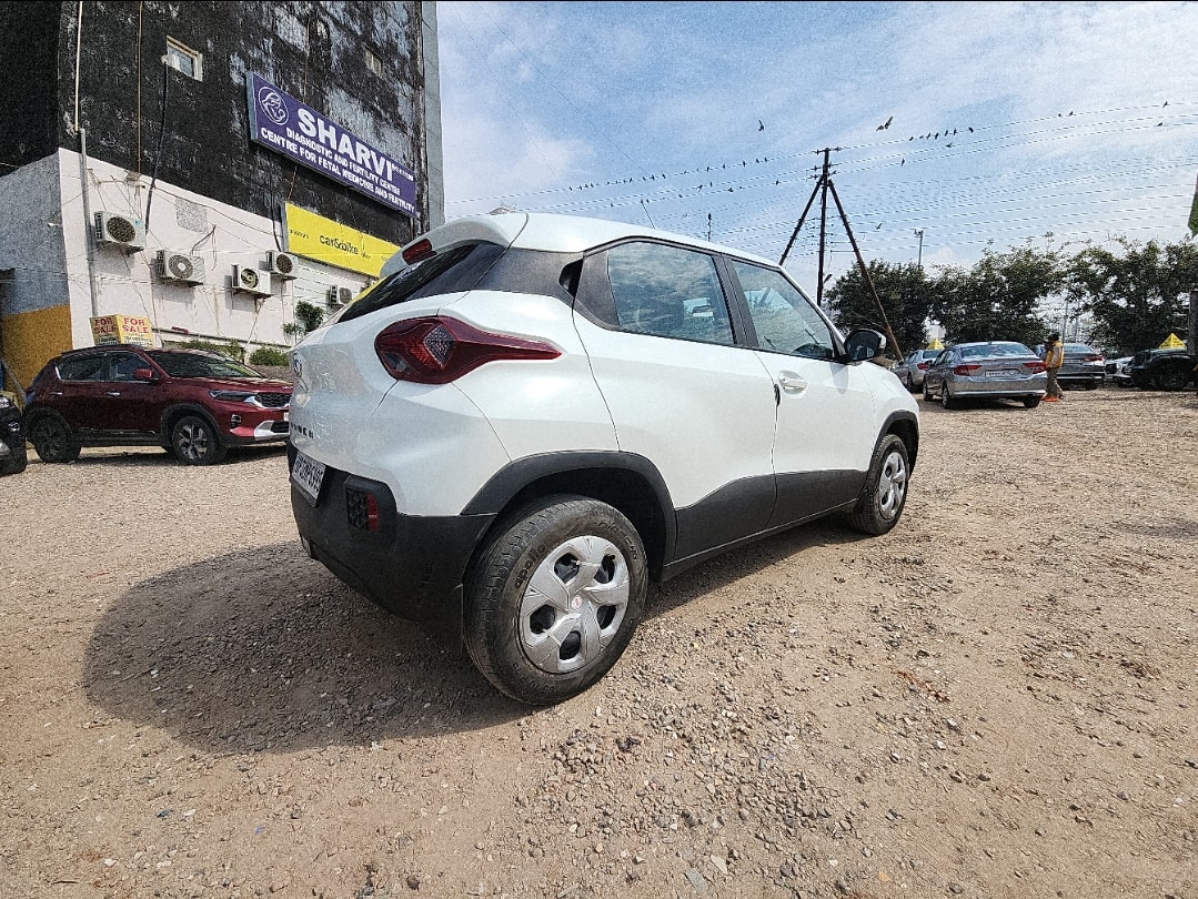 Punch image 5 Punch image 5