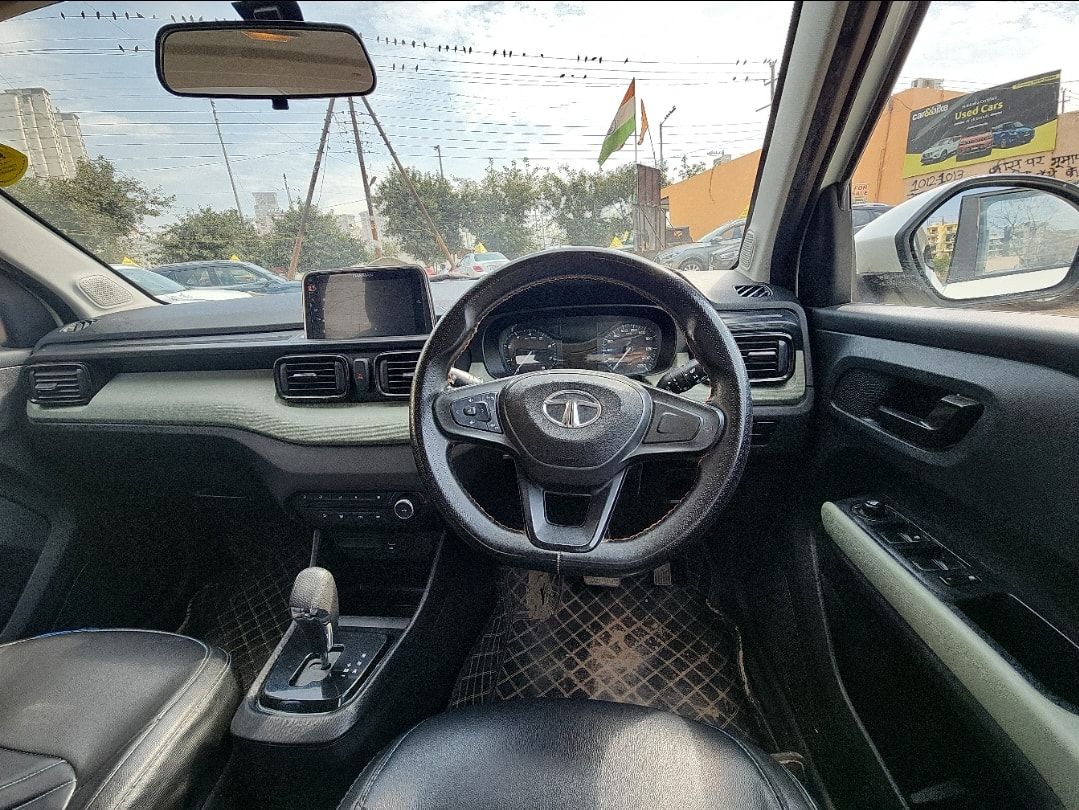 Punch image 13 Punch image 13