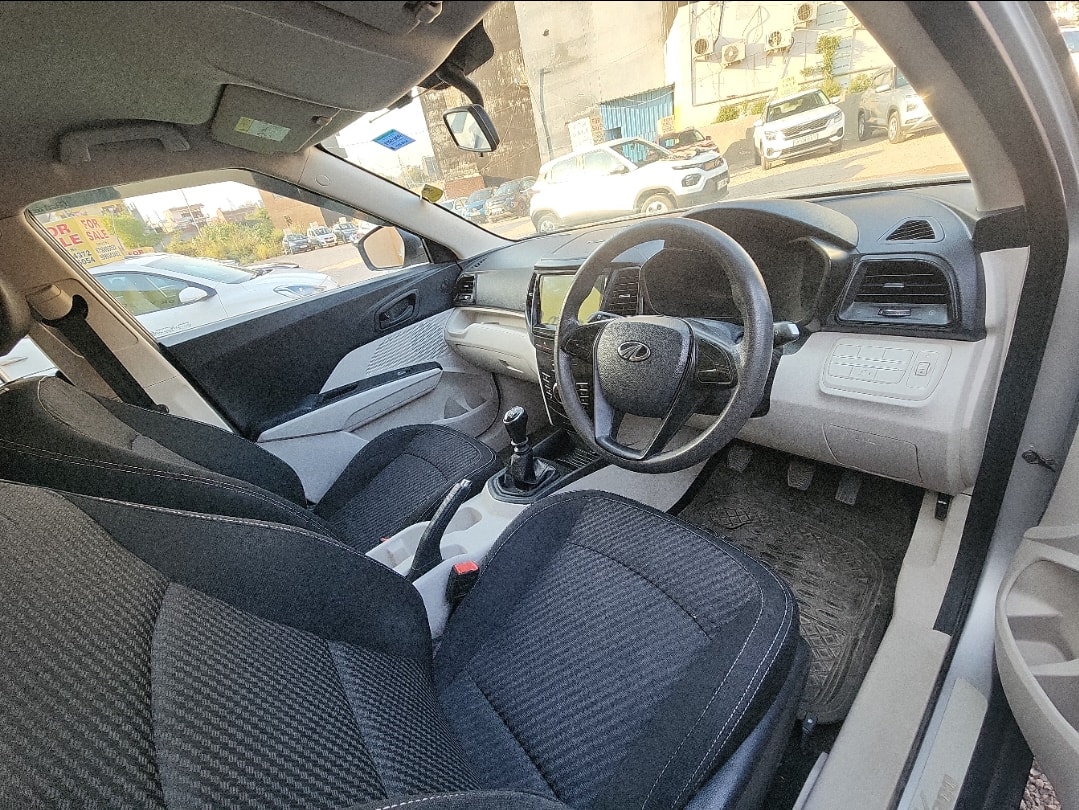 XUV300 image 16 XUV300 image 16