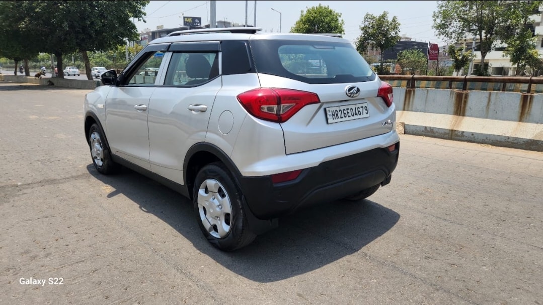 XUV300 image 3 XUV300 image 3