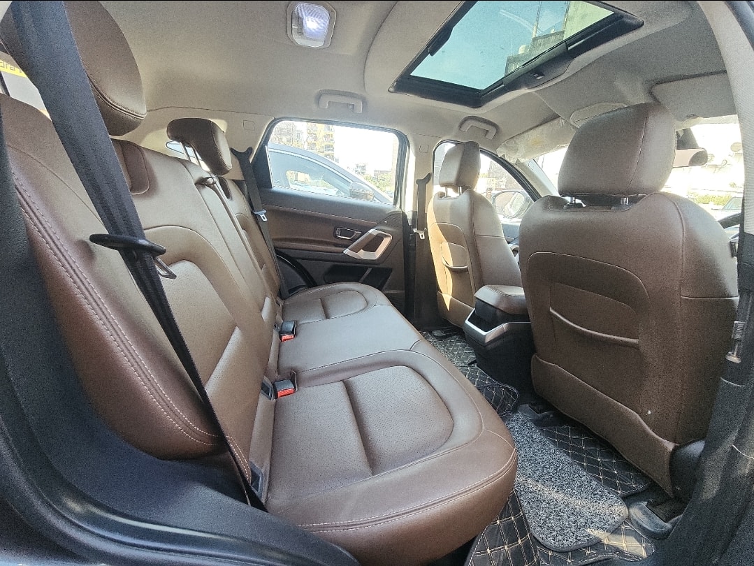 Harrier image 17 Harrier image 17