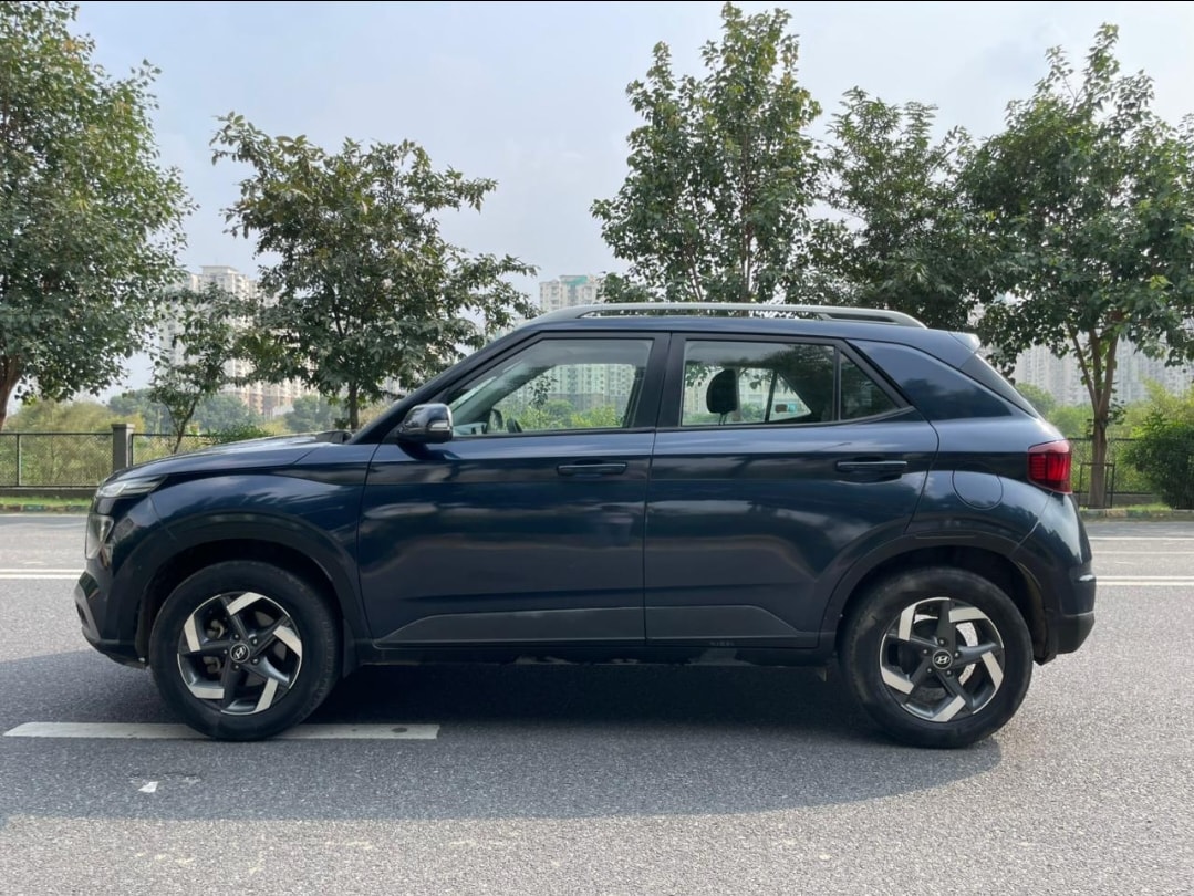 Used 2021 Hyundai Venue Used 2021 Hyundai Venue