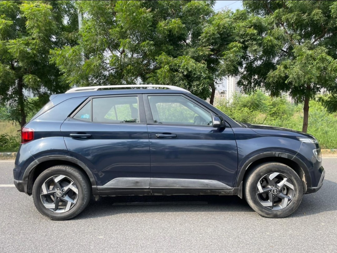 Used 2021 Hyundai Venue Used 2021 Hyundai Venue