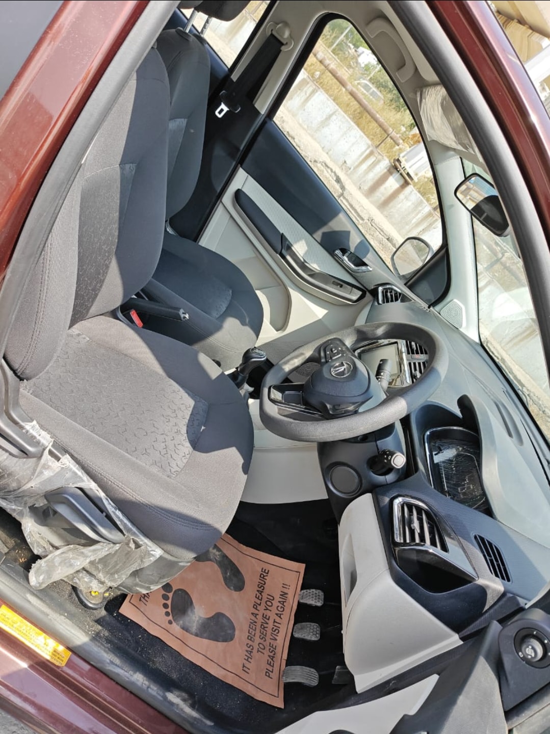 Tigor image 16 Tigor image 16