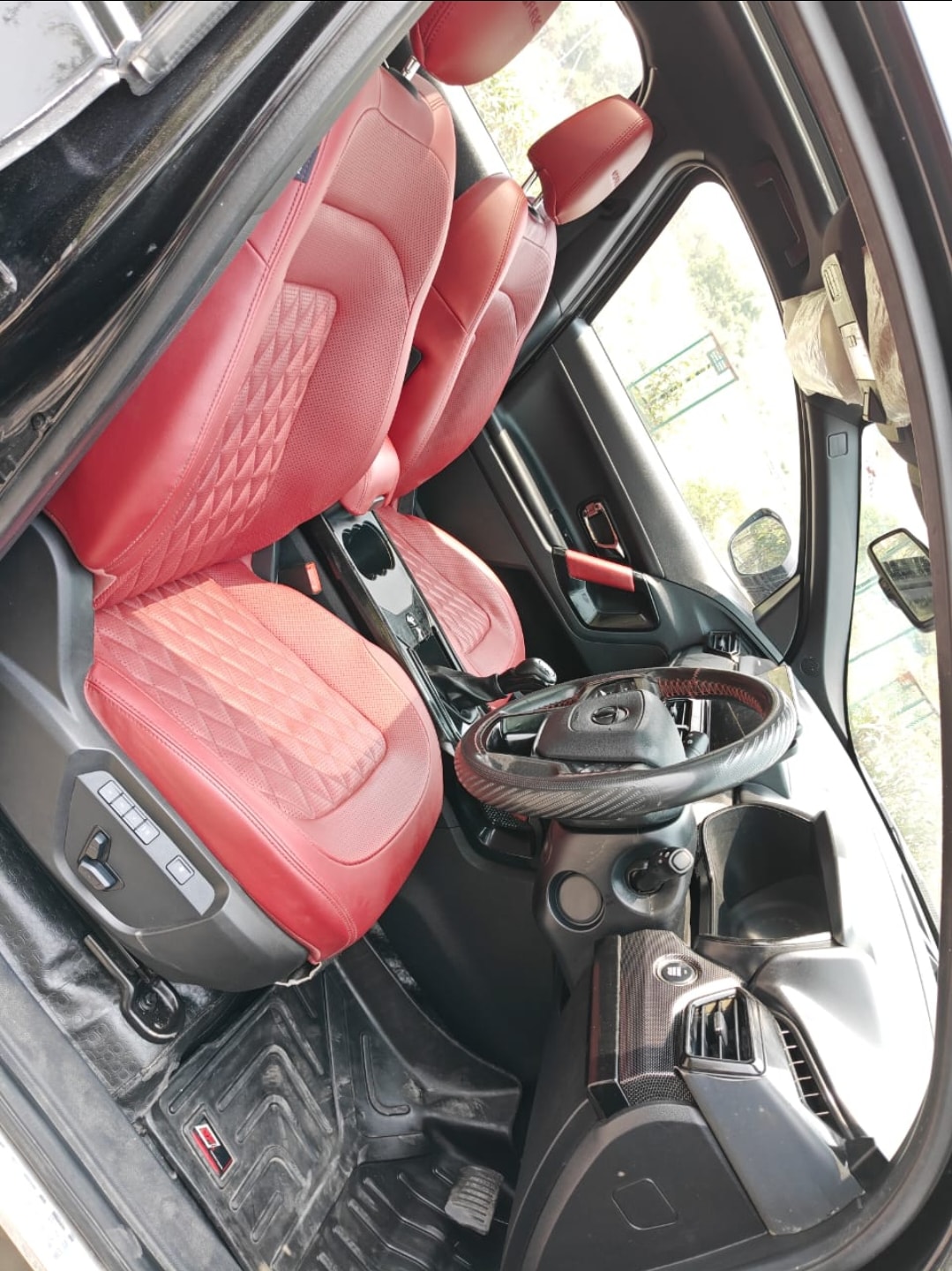 Used 2023 Tata Safari Used 2023 Tata Safari