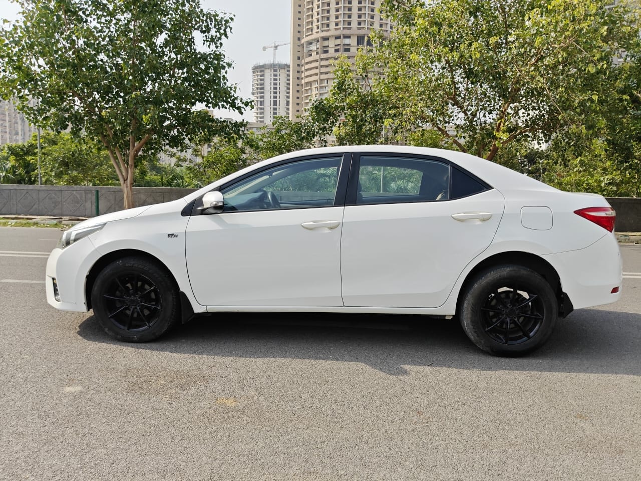 Used 2015 Toyota Corolla Altis Used 2015 Toyota Corolla Altis