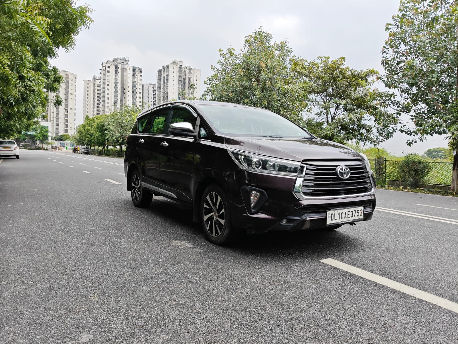 Innova Crysta image 7 Innova Crysta image 7