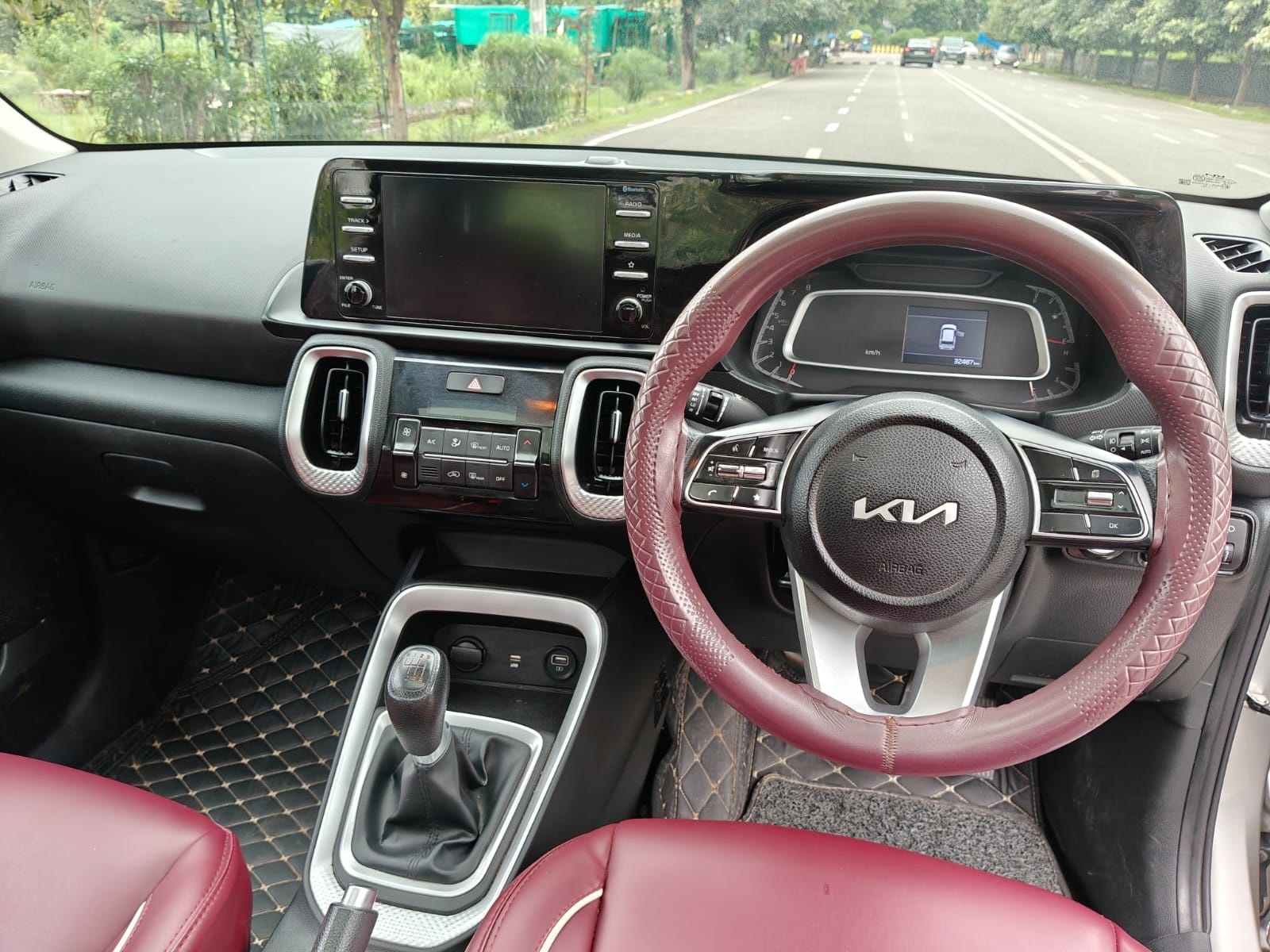 Used 2023 Kia Sonet Used 2023 Kia Sonet