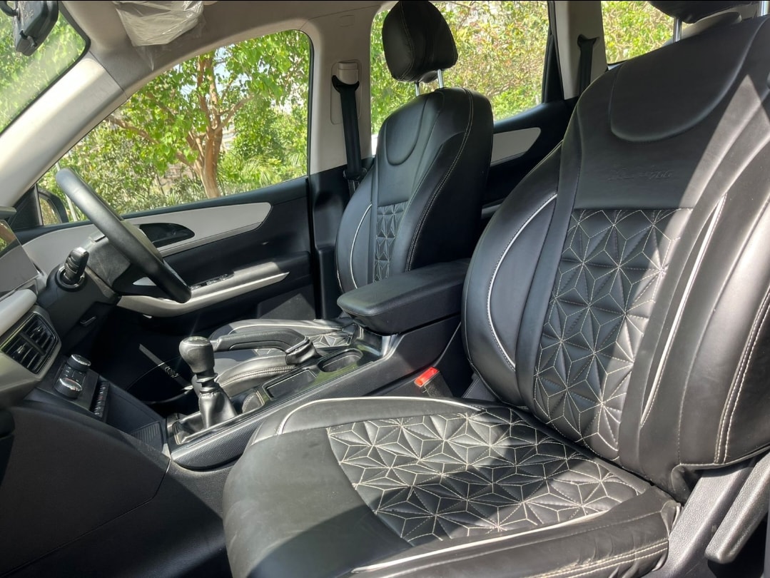 Used 2022 Mahindra XUV700 Used 2022 Mahindra XUV700