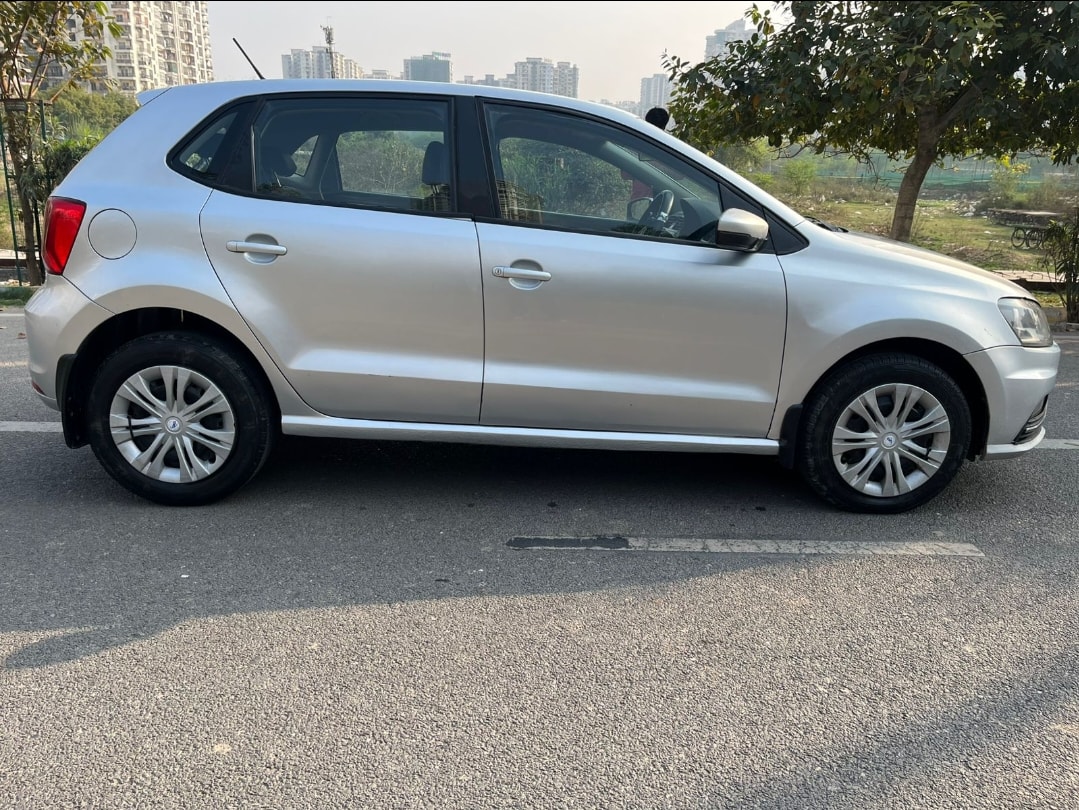 Polo image 5 Polo image 5