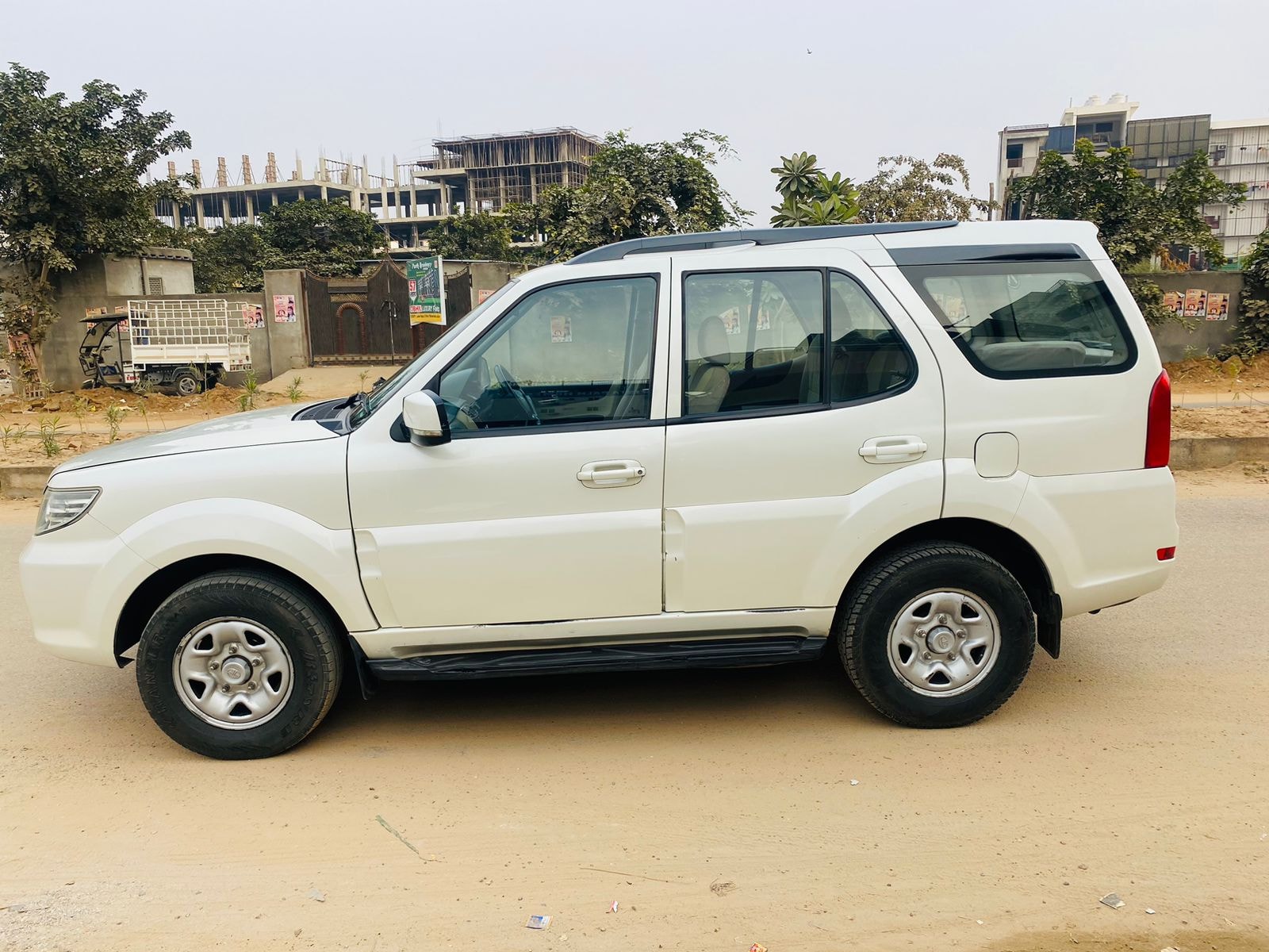 Safari Storme image 2 Safari Storme image 2