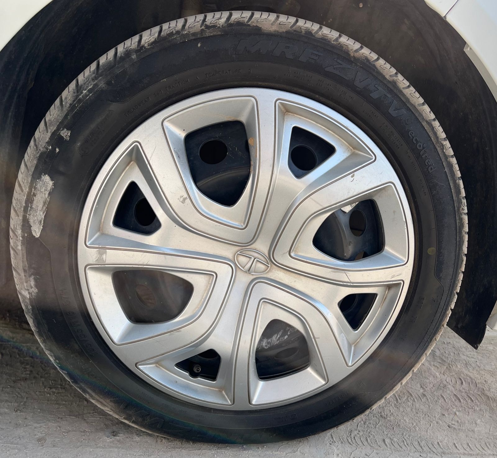 Altroz image 8 Altroz image 8