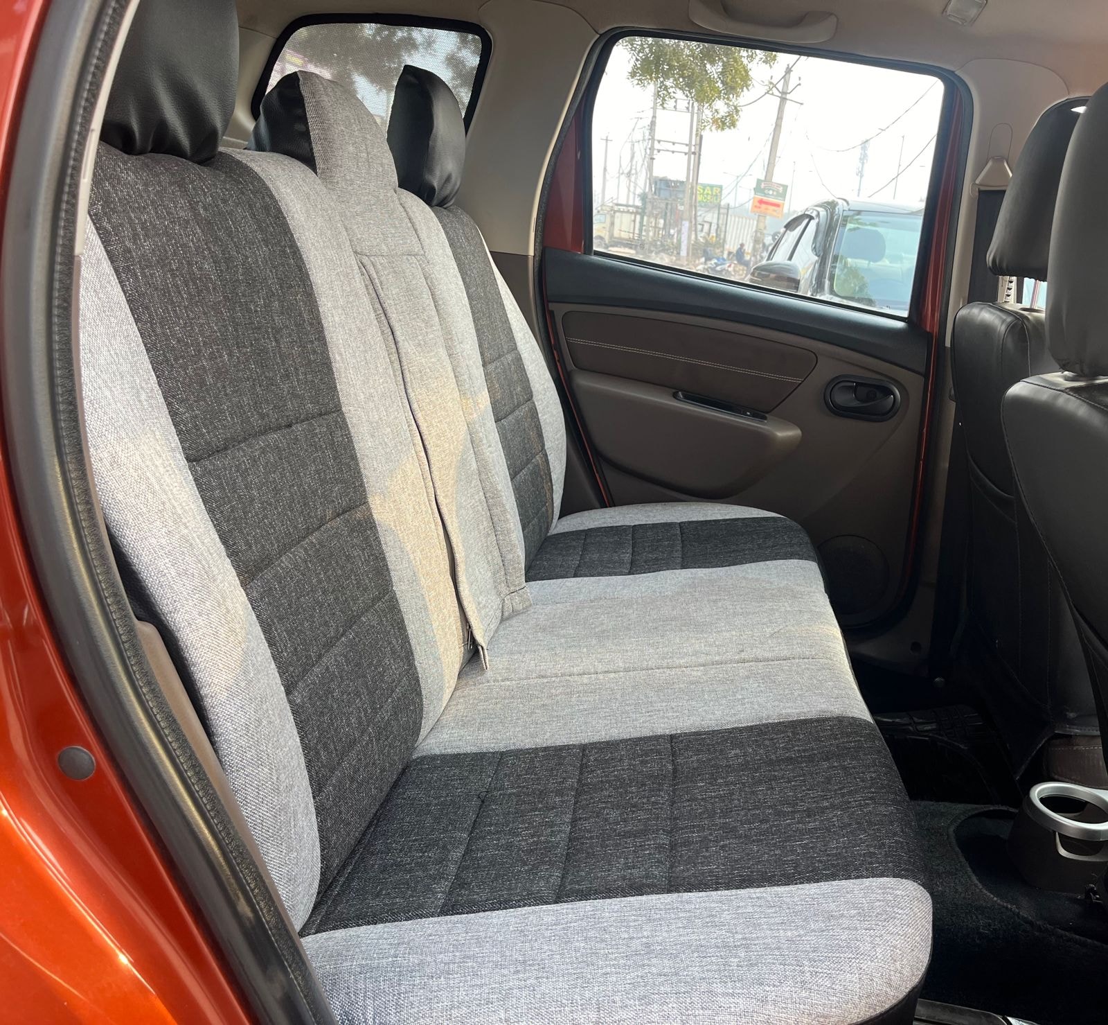 Duster image 12 Duster image 12