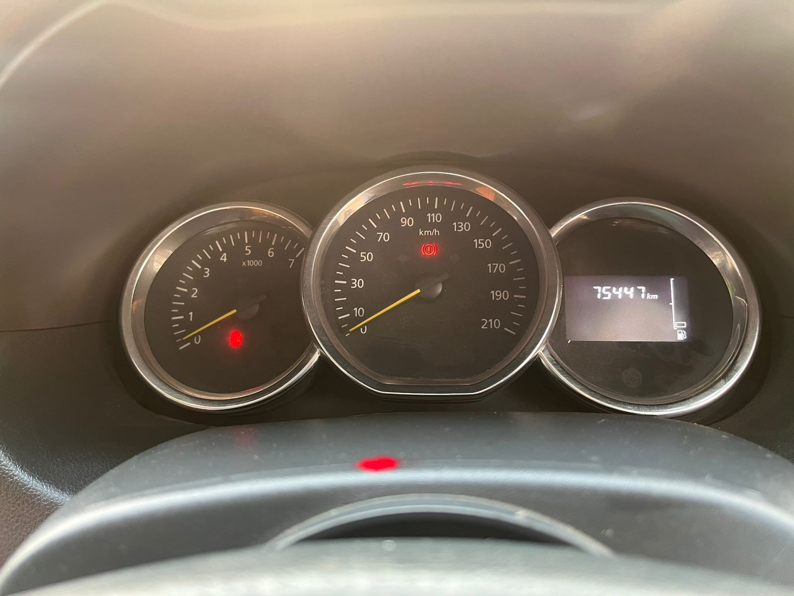 Duster image 9 Duster image 9