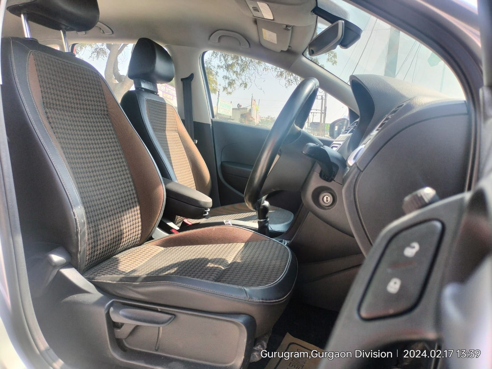 Polo image 12 Polo image 12