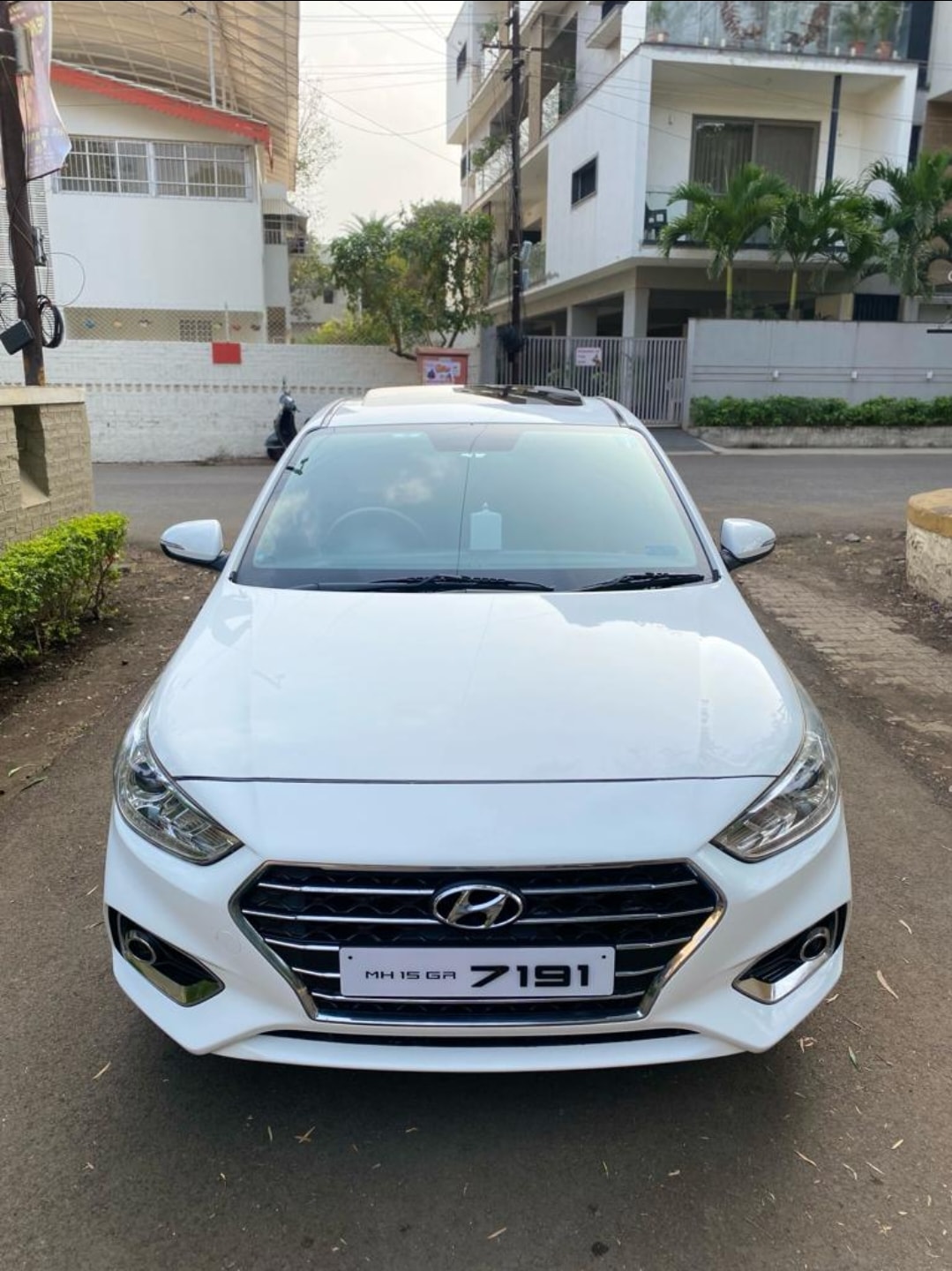 View 2019 Hyundai Verna 1.6 CRDi SX MT Image 7 Used 2019 Hyundai Verna 1.6 CRDi SX MT Image 7