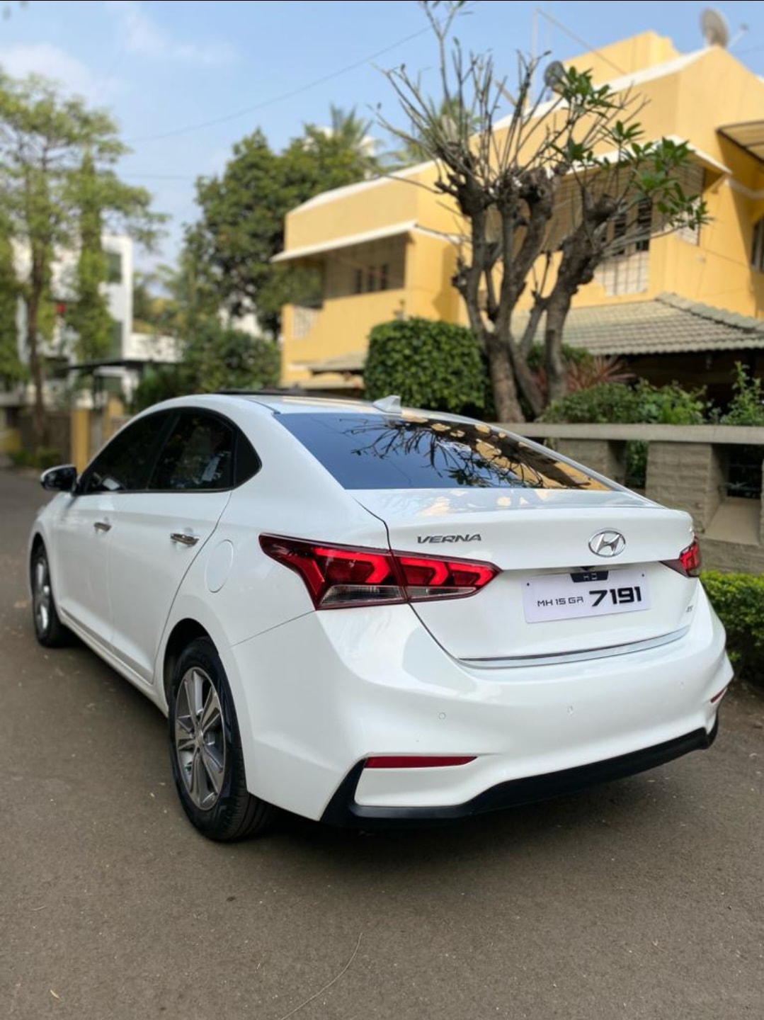 View 2019 Hyundai Verna 1.6 CRDi SX MT Image 5 Used 2019 Hyundai Verna 1.6 CRDi SX MT Image 5