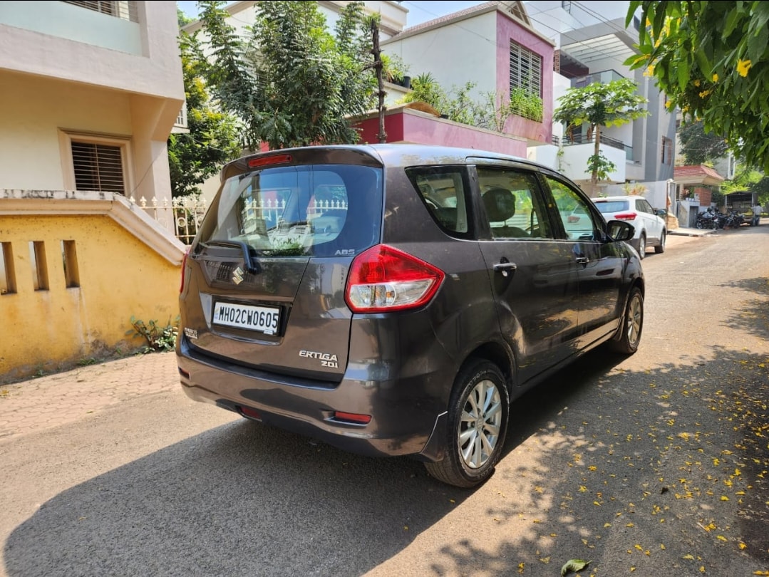 Ertiga image 1 Ertiga image 1