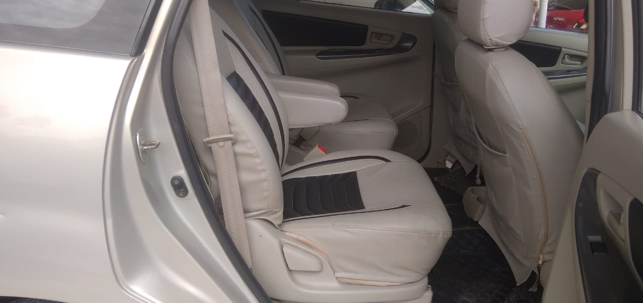 Innova image 15 Innova image 15