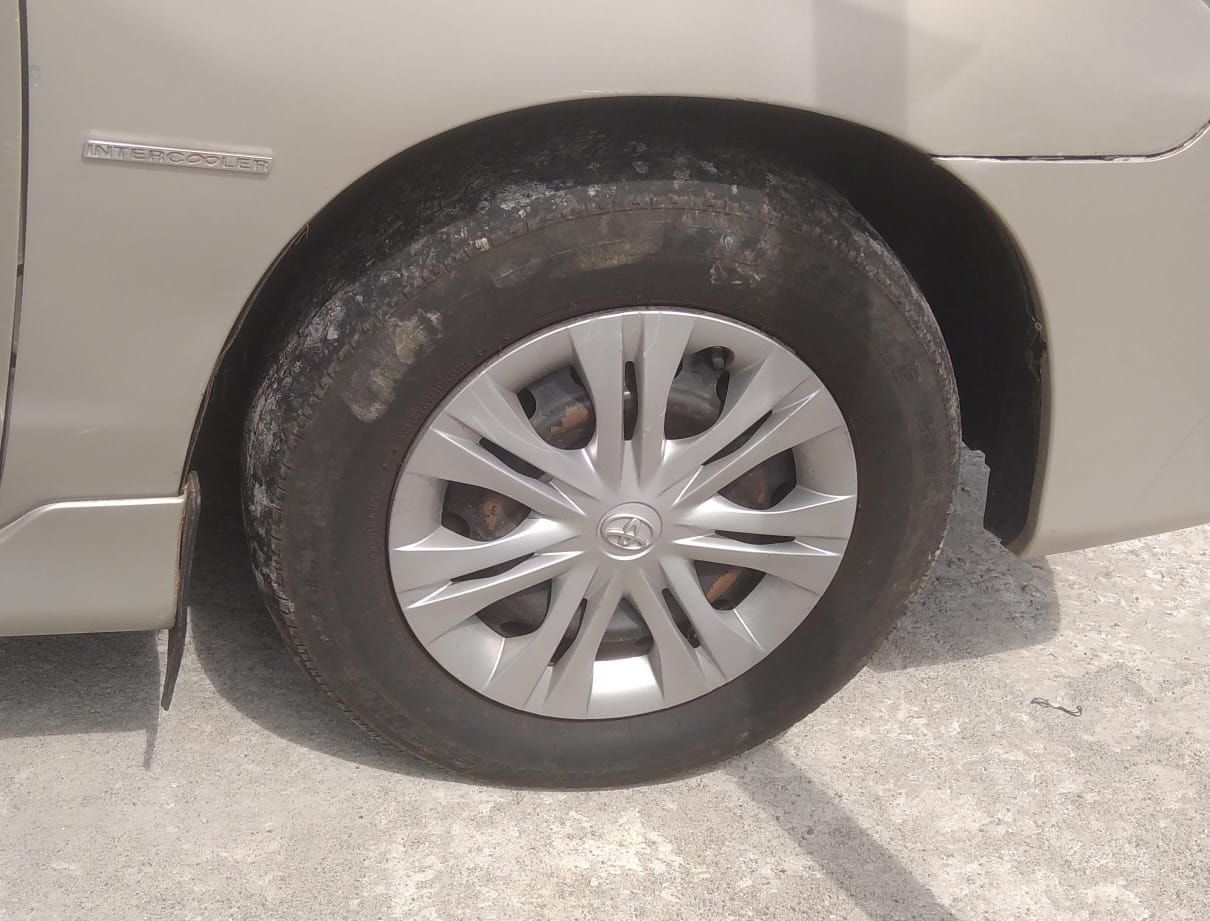 Innova image 9 Innova image 9