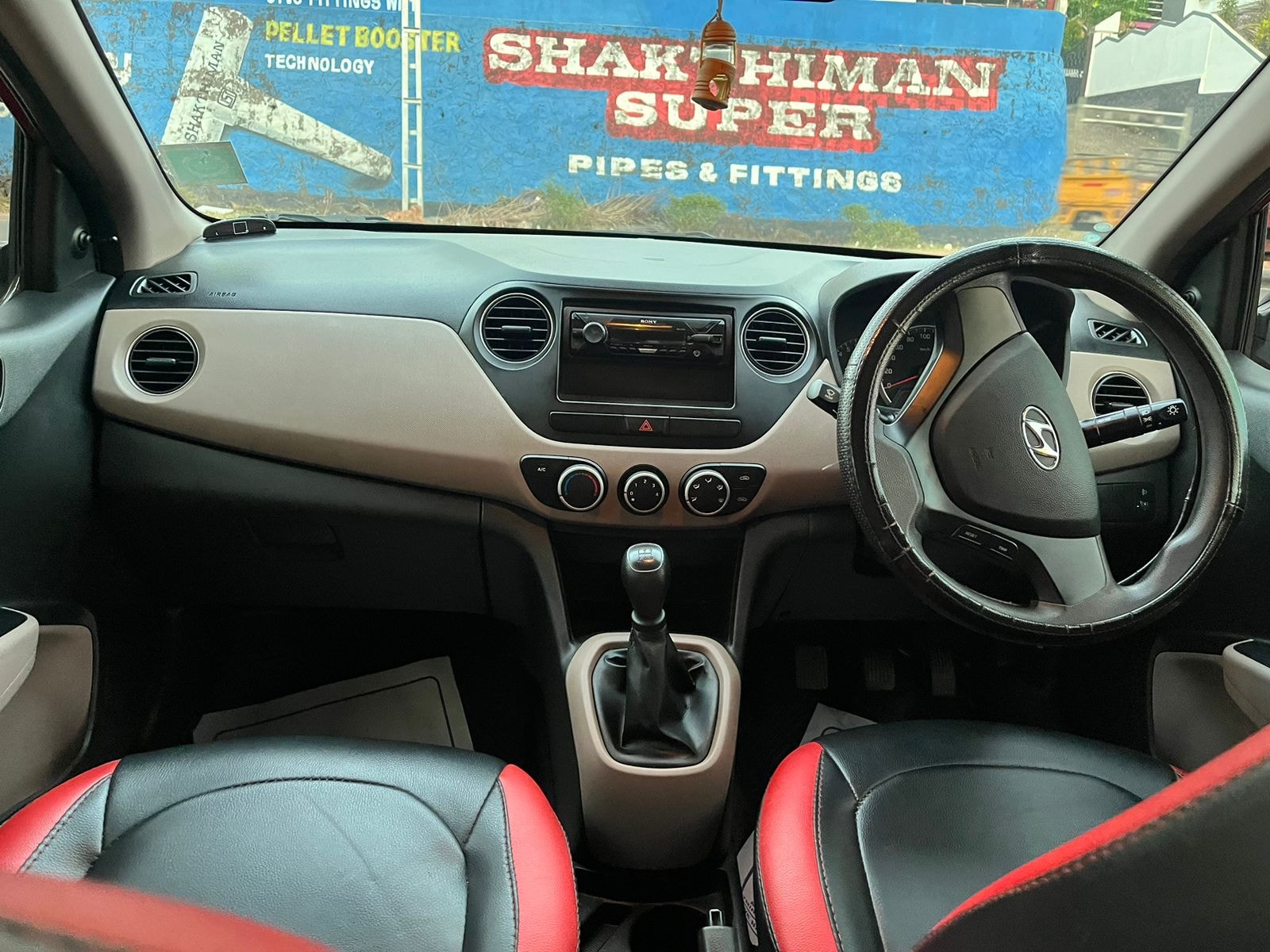 Grand i10 image 12 Grand i10 image 12