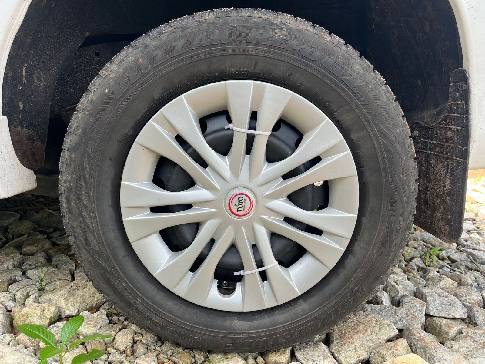 Innova image 9 Innova image 9