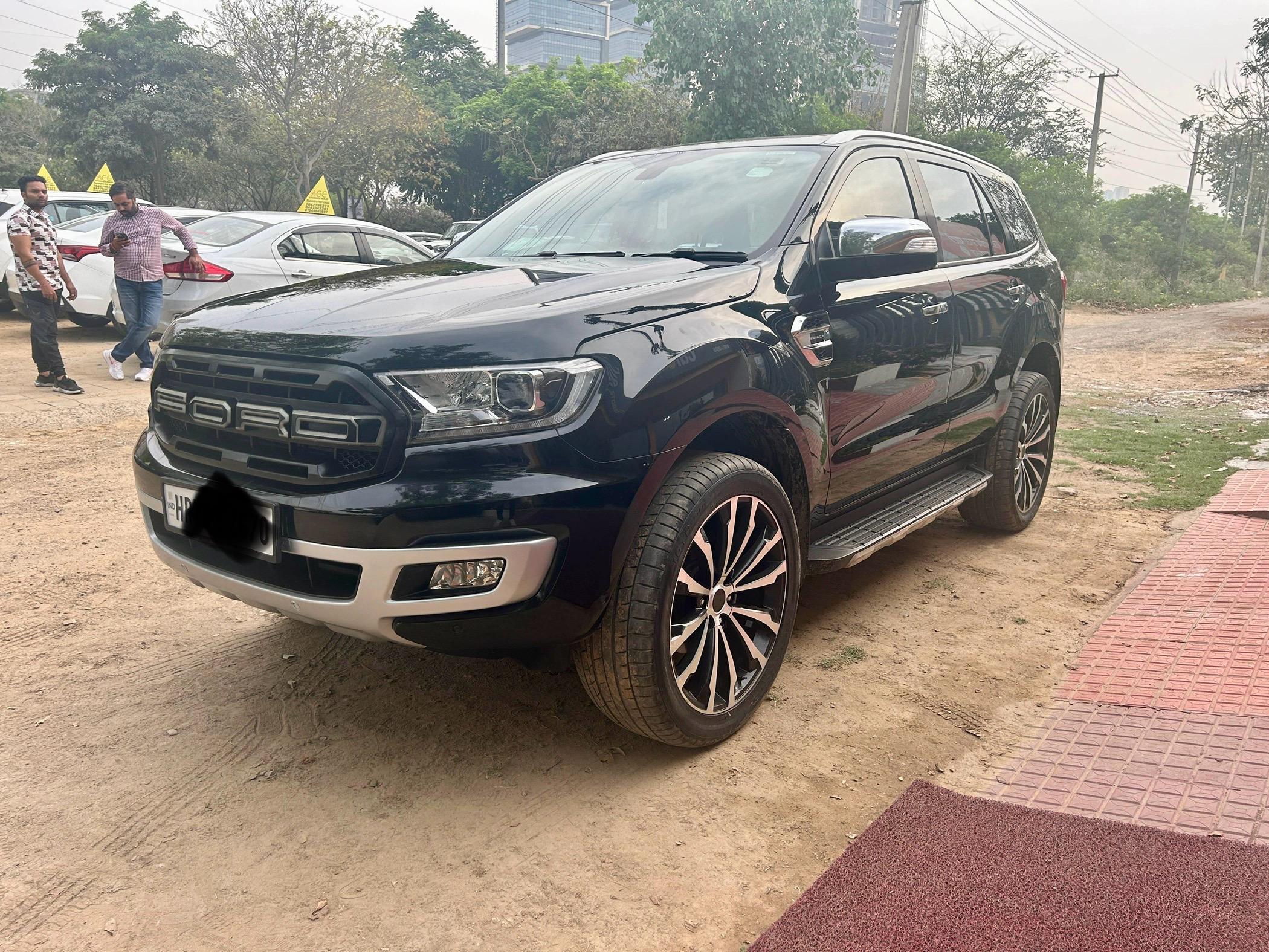 Used 2020 Ford Endeavour, undefined