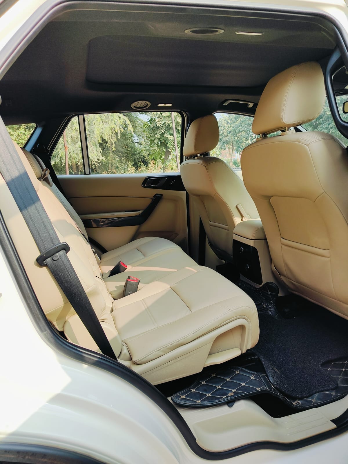 Endeavour image 14 Endeavour image 14