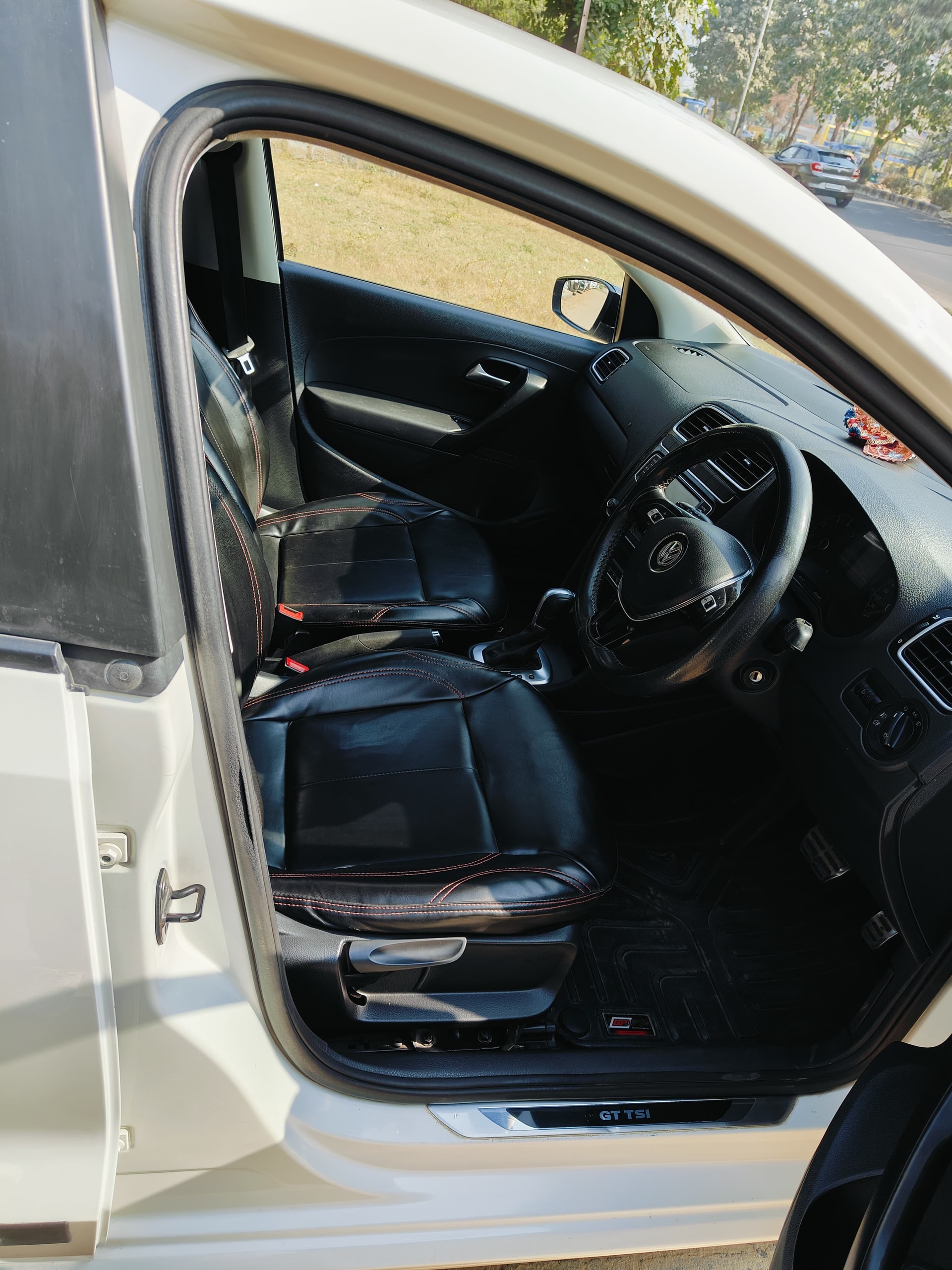 Polo image 15 Polo image 15