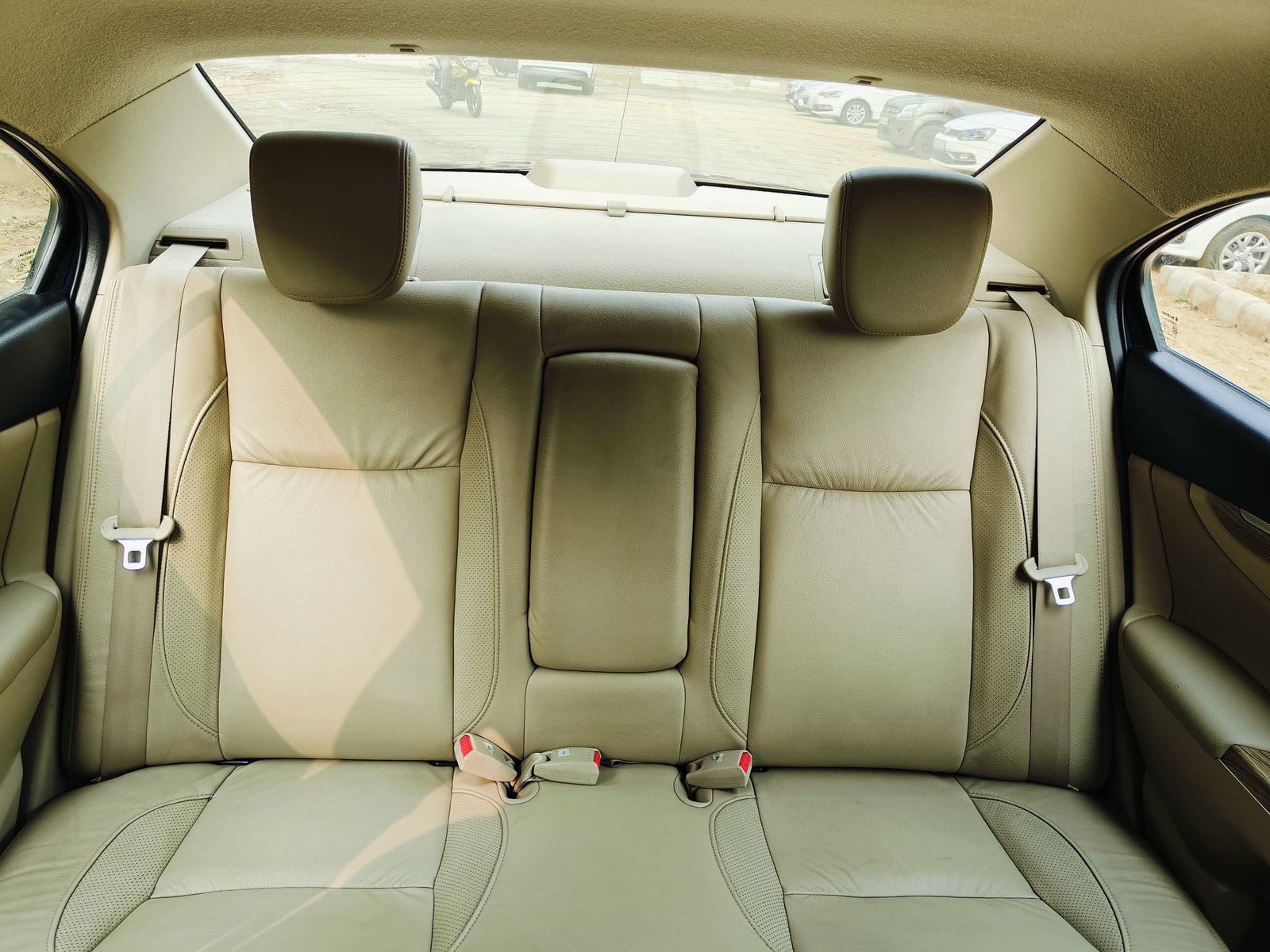 Ciaz image 15 Ciaz image 15