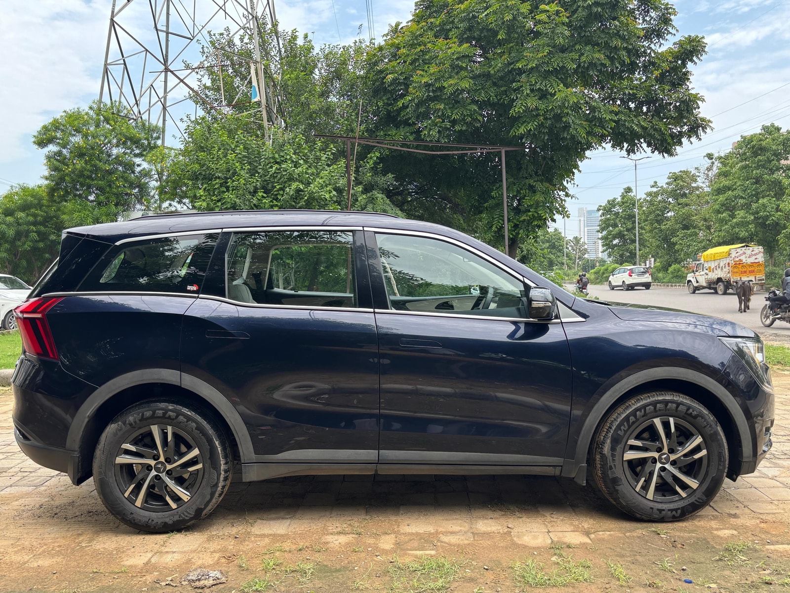 Used 2022 Mahindra XUV700 Used 2022 Mahindra XUV700