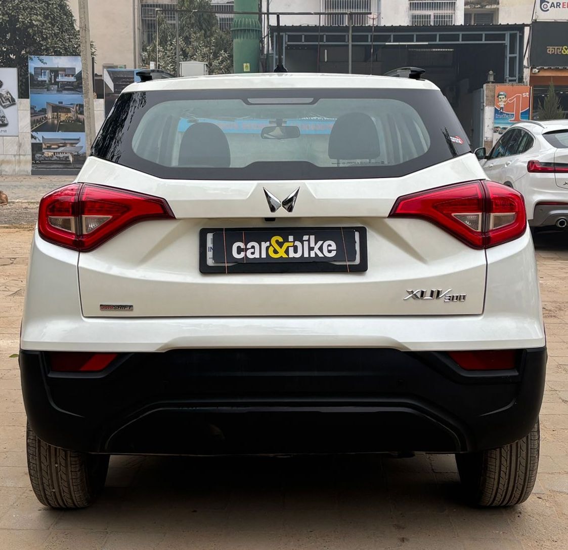 Used 2023 Mahindra XUV300 Used 2023 Mahindra XUV300