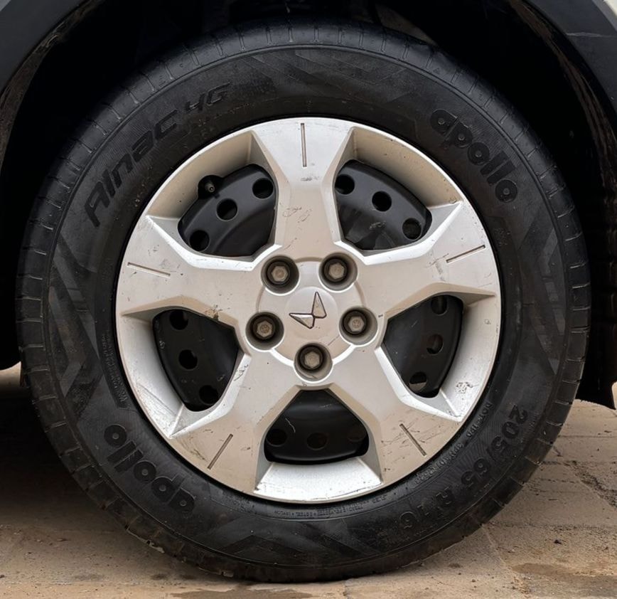 XUV300 image 9 XUV300 image 9