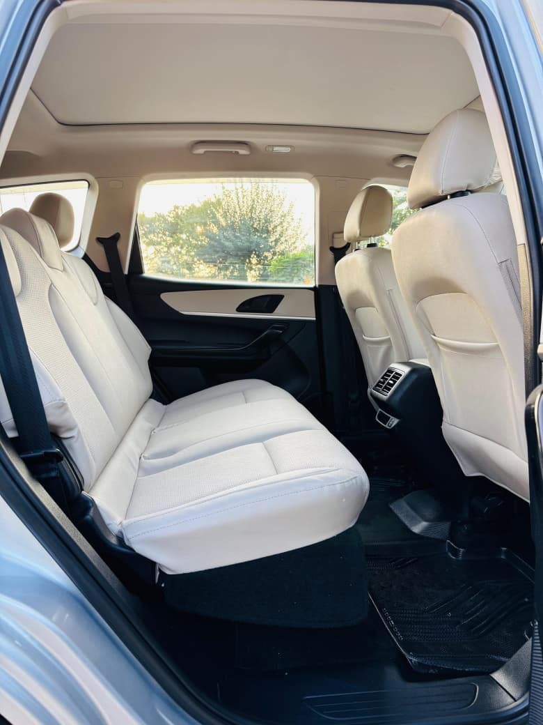 Used 2022 Mahindra XUV700 Used 2022 Mahindra XUV700