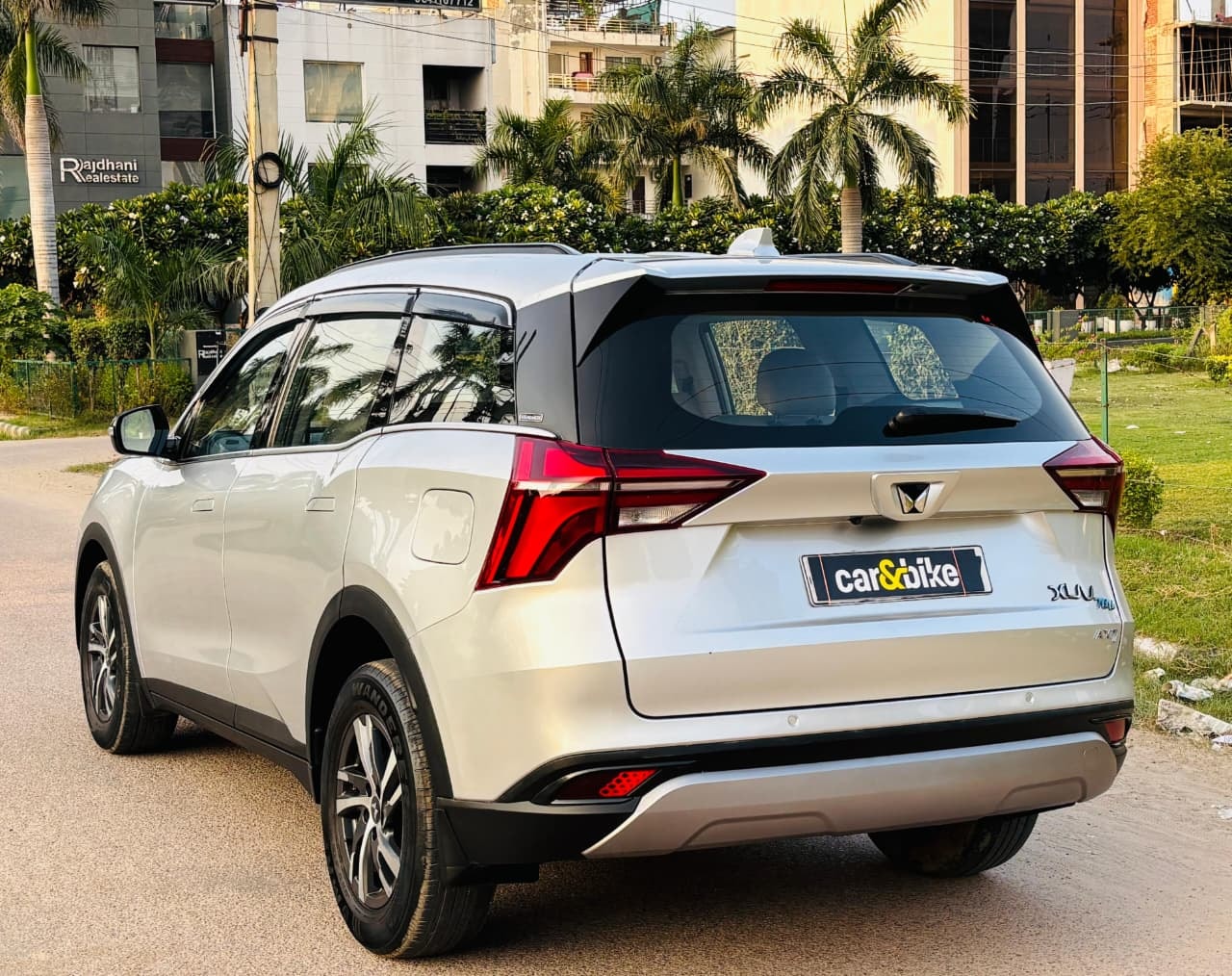 XUV700 image 3 XUV700 image 3