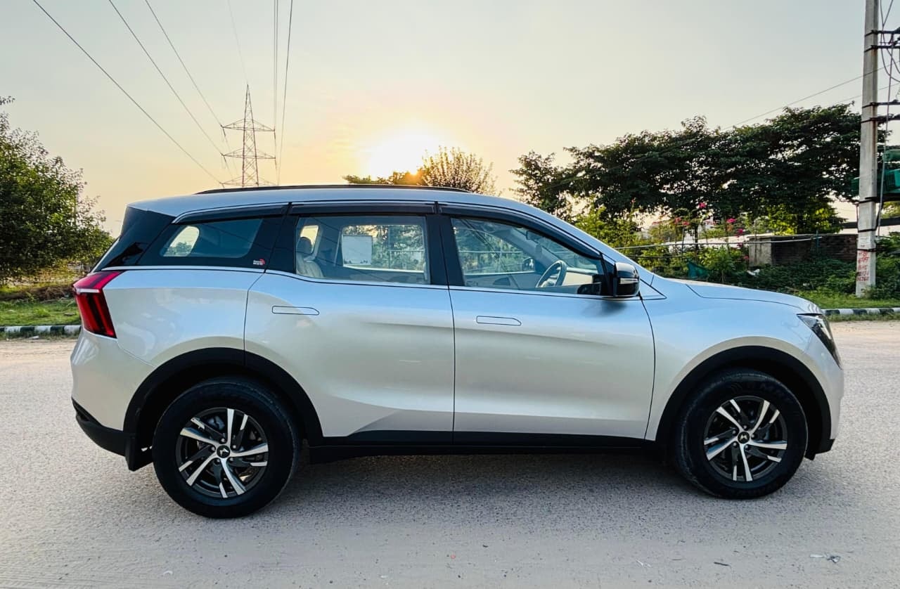 Used 2022 Mahindra XUV700 Used 2022 Mahindra XUV700