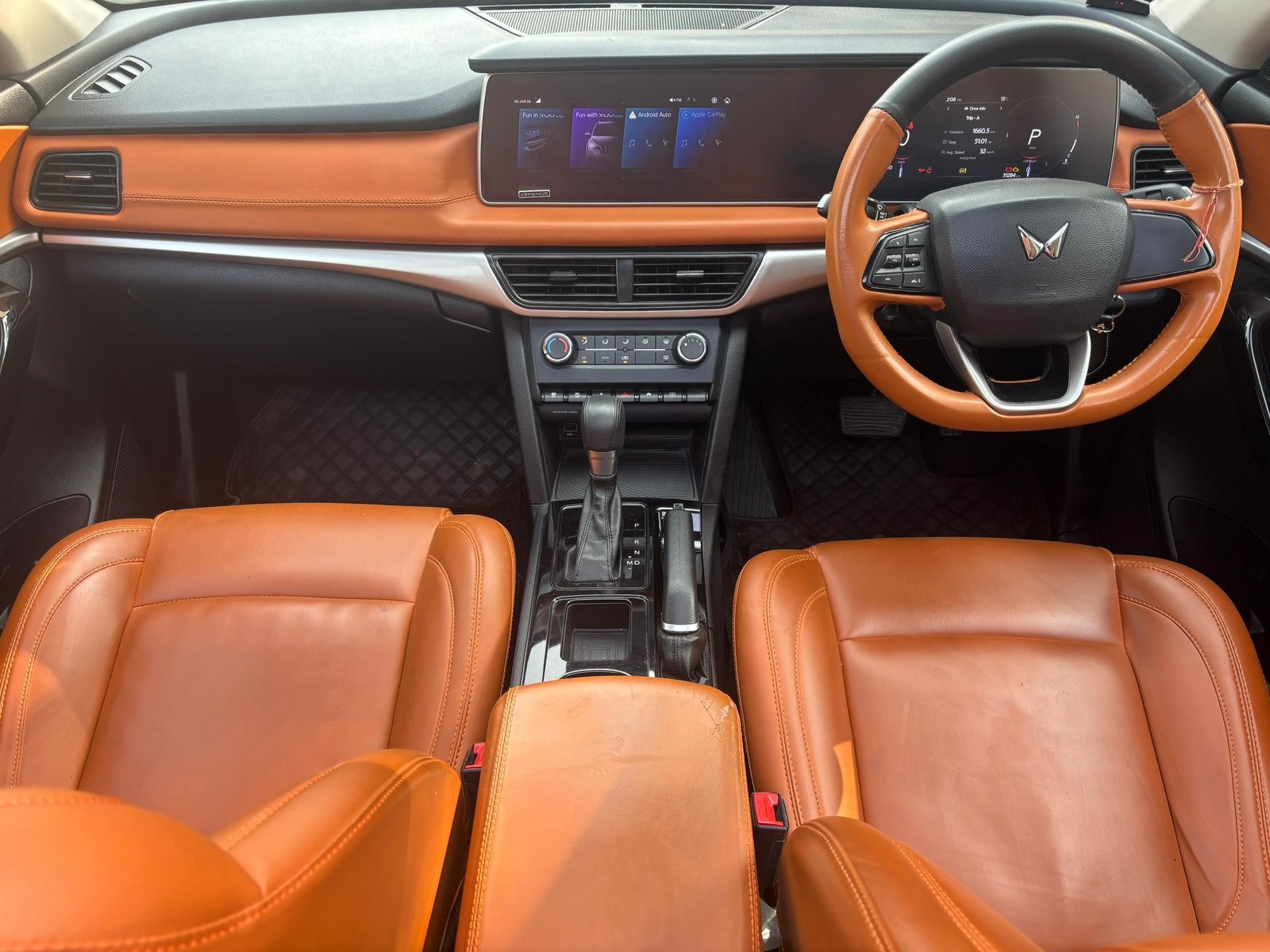 Used 2022 Mahindra XUV700 Used 2022 Mahindra XUV700