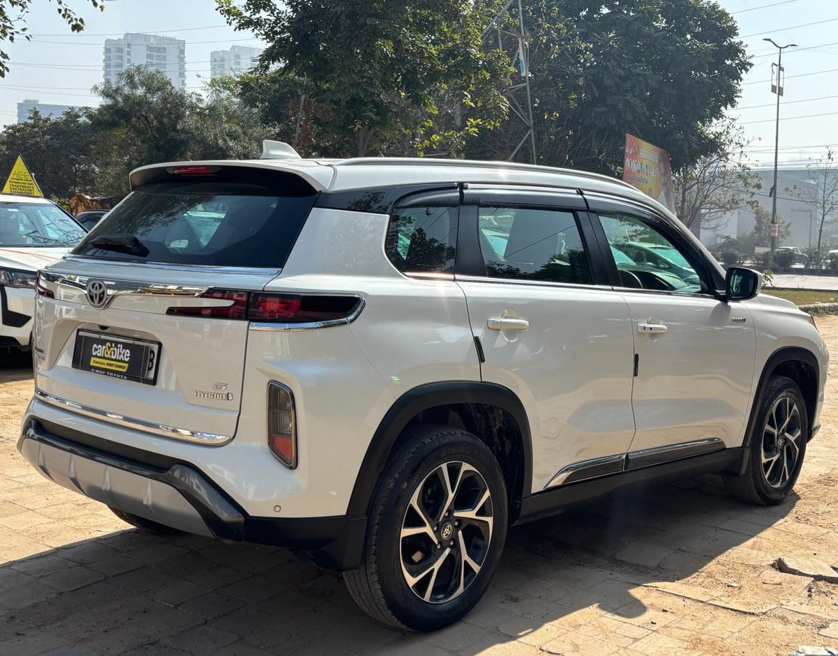 Used 2024 Toyota Urban Cruiser Hyryder Used 2024 Toyota Urban Cruiser Hyryder