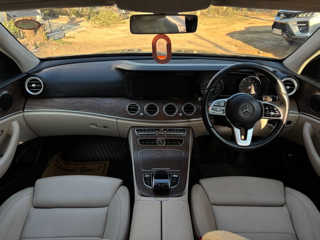 E-Class image 12 E-Class image 12