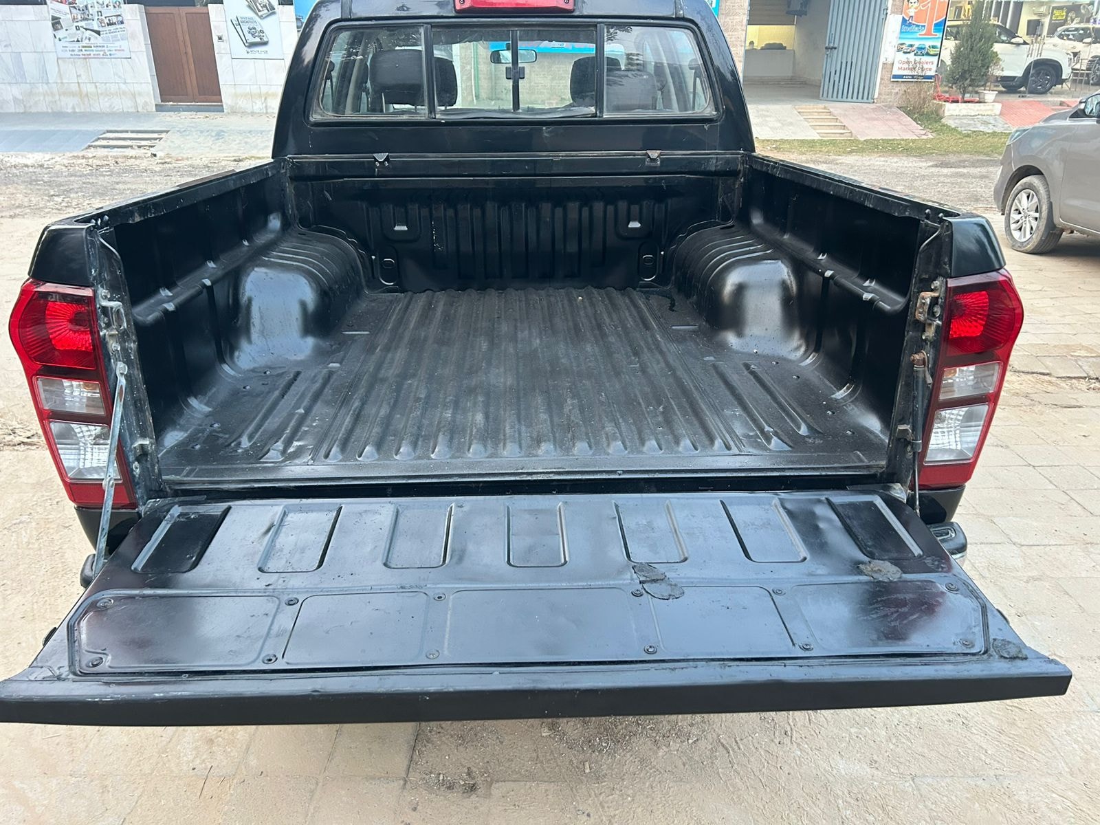 Used 2018 Isuzu D-Max V-Cross Used 2018 Isuzu D-Max V-Cross