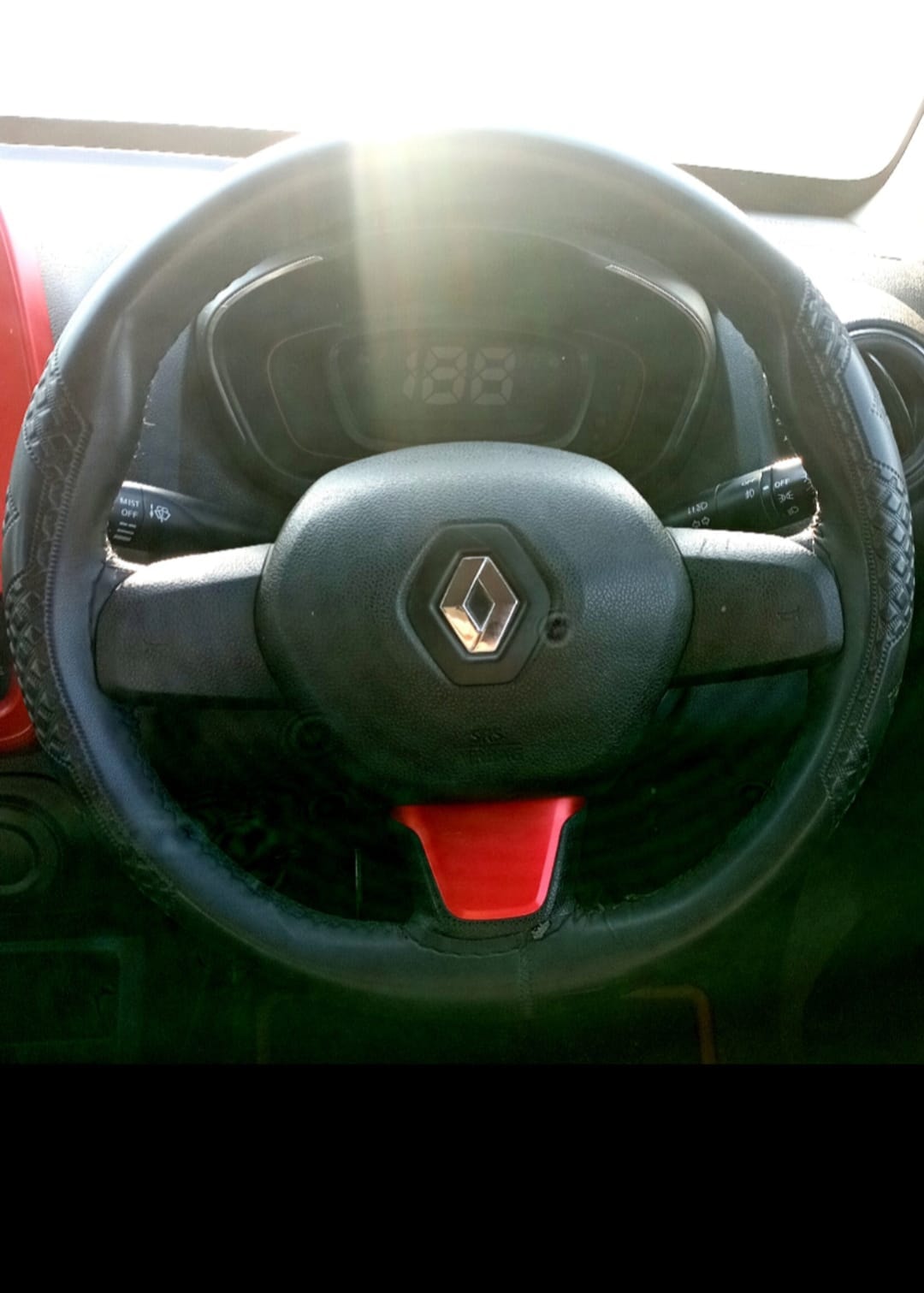 Kwid image 5 Kwid image 5