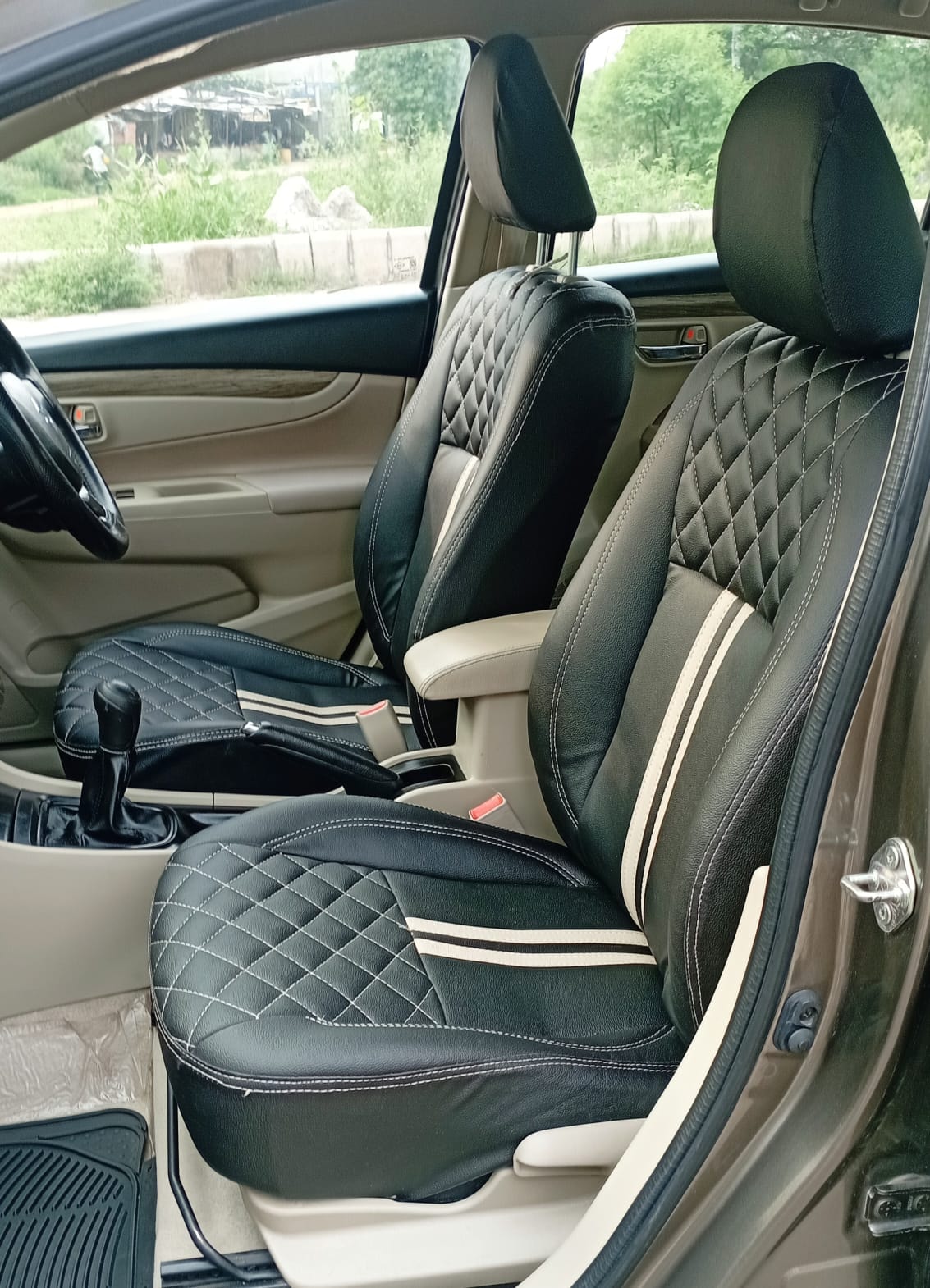 Ciaz image 16 Ciaz image 16