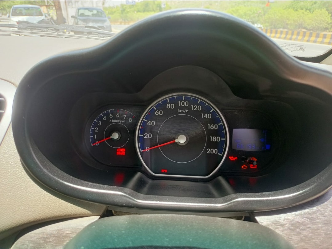 i10 image 11 i10 image 11