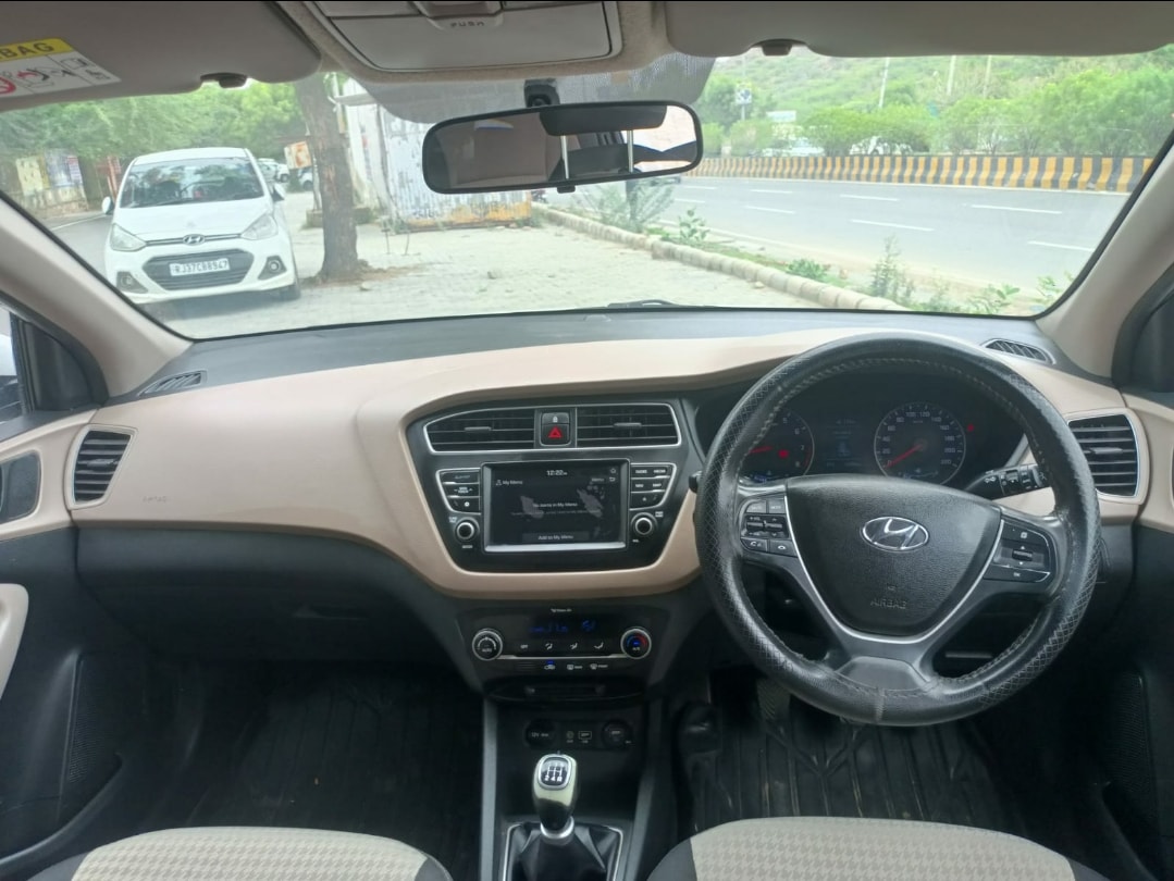 Elite i20 image 12 Elite i20 image 12