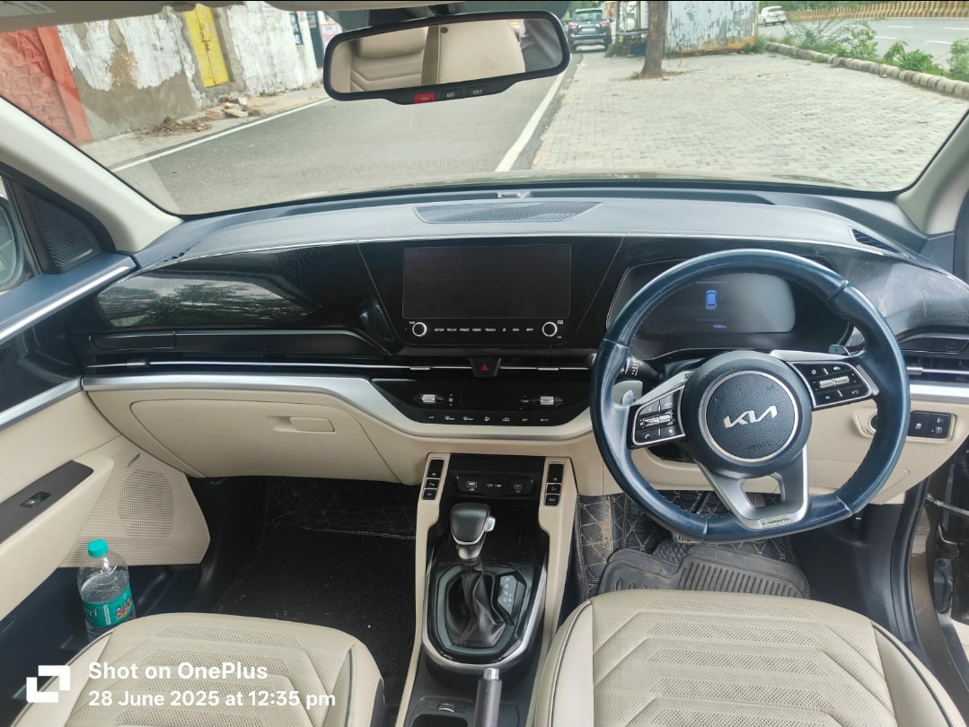 Used 2022 Kia Carens Used 2022 Kia Carens