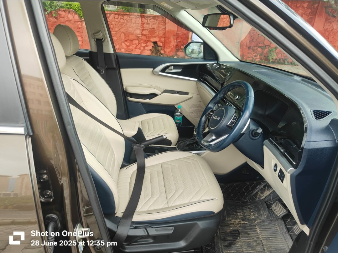 Used 2022 Kia Carens Used 2022 Kia Carens