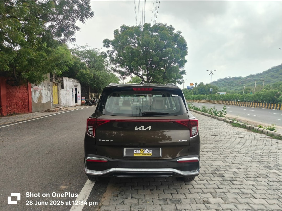 Used 2022 Kia Carens Used 2022 Kia Carens