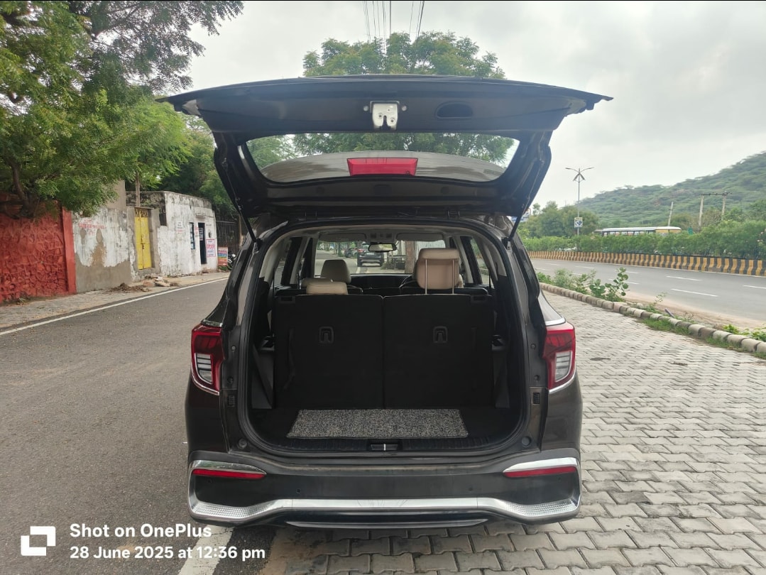 Used 2022 Kia Carens Used 2022 Kia Carens